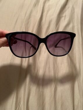 NWT Draper James Black and Floral Frame Sunglasses with Purple Tinted Lenses